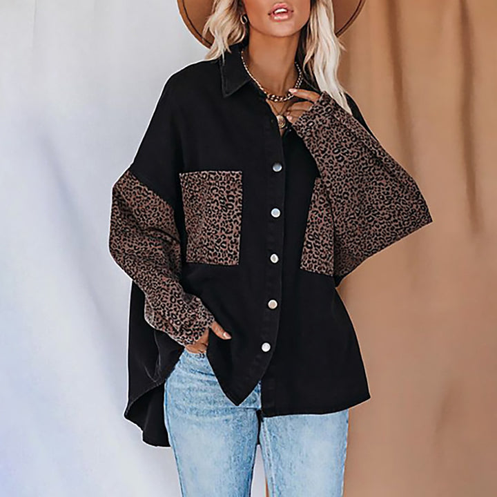 Damer Modetrend blus med leopardsmönster och oversized passform Mirla-Eva Jonsson