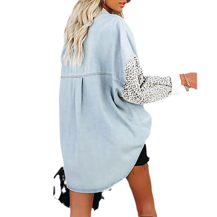 Damer Modetrend blus med leopardsmönster och oversized passform Mirla-Eva Jonsson