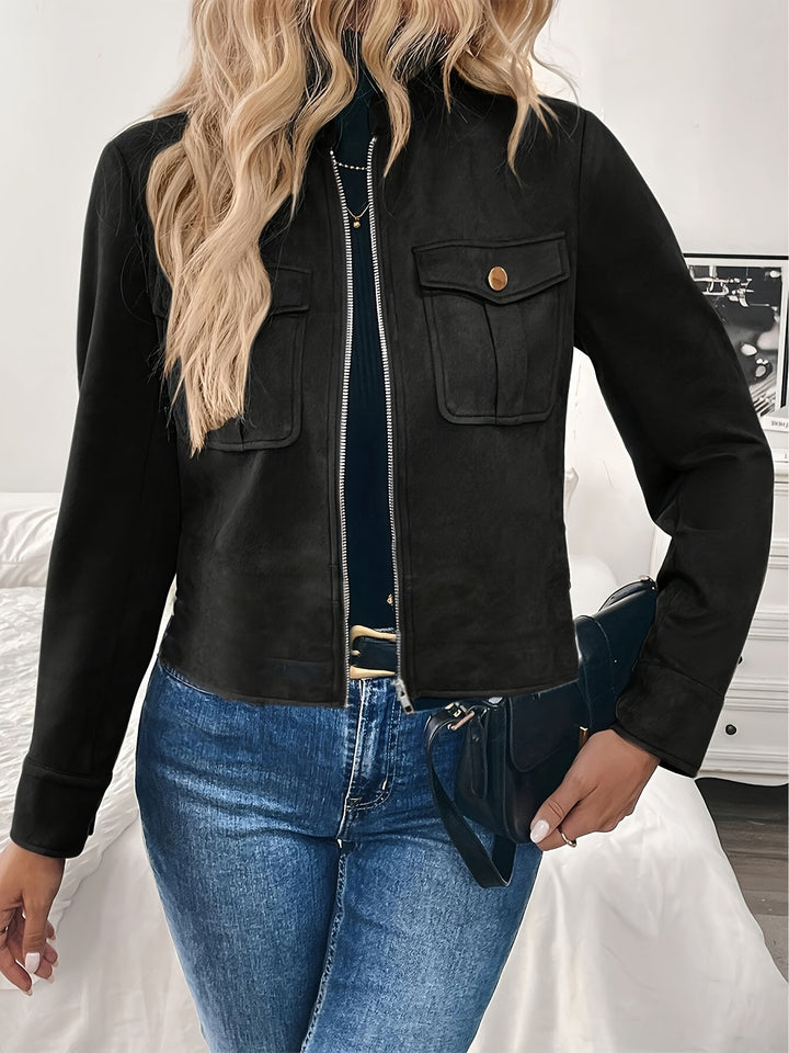 Damer Modetrendig Kort Jacka i mjukt Mockaimitation med praktiska fickor Mirla-Eva Jonsson