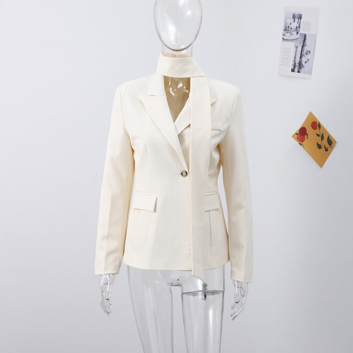 Damer Modig Blazer med elegant sjalkrage och figursydd design Mirla-Eva Jonsson