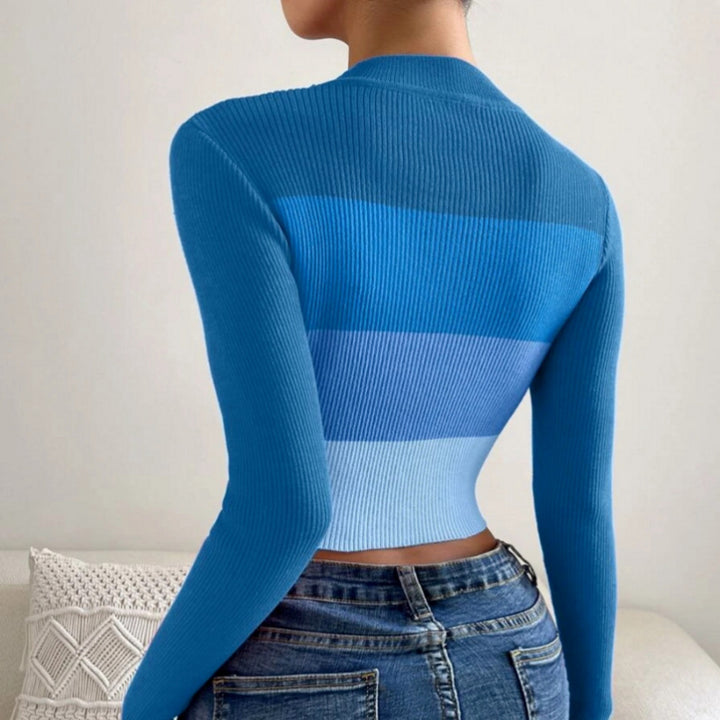 Damer Modig cropped stickad tröja med långa ärmar och färgövergång Mirla-Eva Jonsson