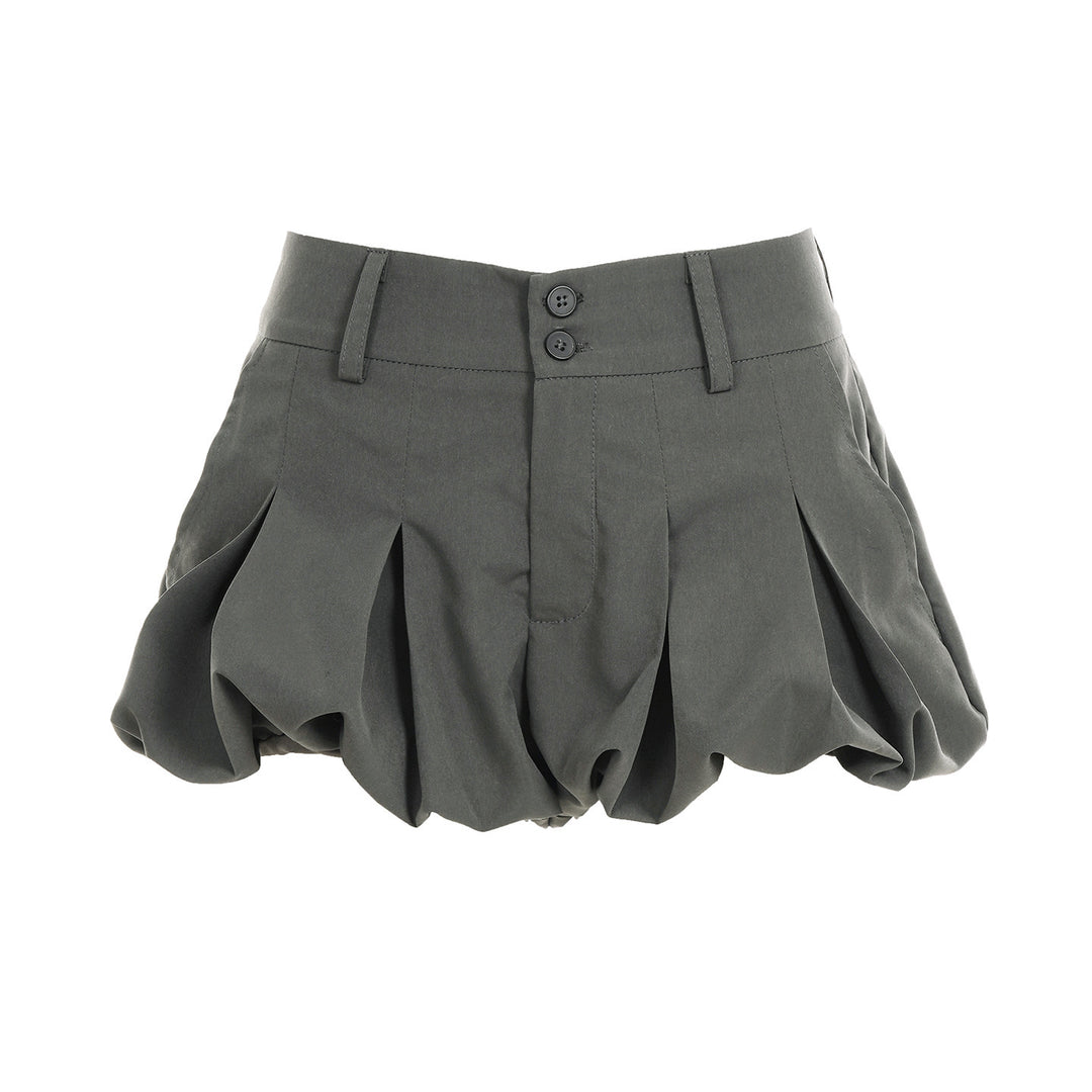 Damer Modiga plisserade shorts med temperamentfull klippning Mirla-Eva Jonsson