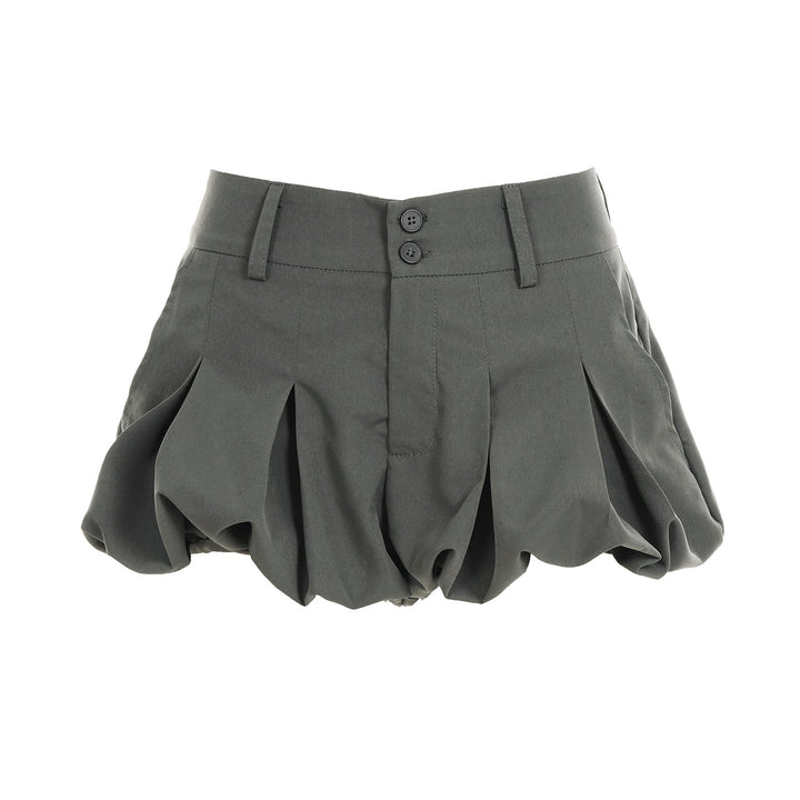 Damer Modiga plisserade shorts med temperamentfull klippning Mirla-Eva Jonsson