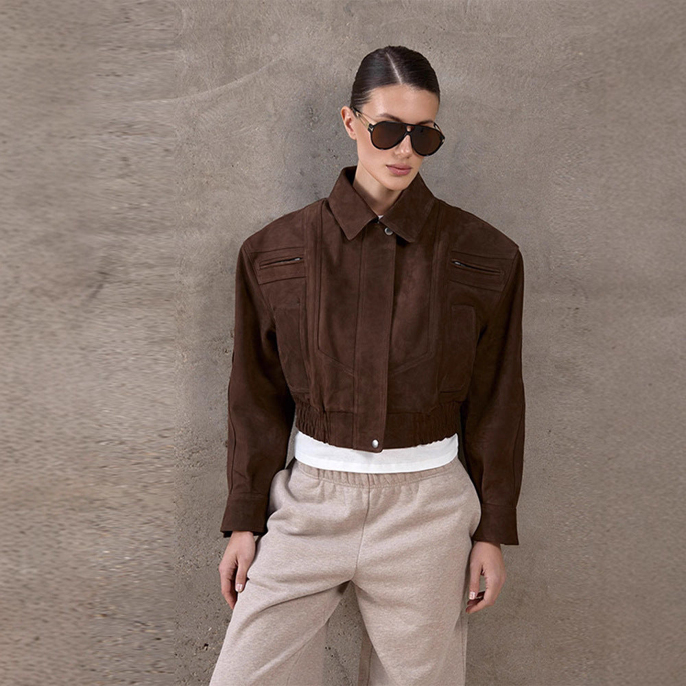 Damer Modisch Mocka Jacka i cropped stil med praktiska fickor Mirla-Eva Jonsson