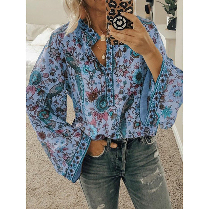 Damer Modische Blus med färgglad blommönster och högkvalitativa detaljer Mirla-Eva Jonsson