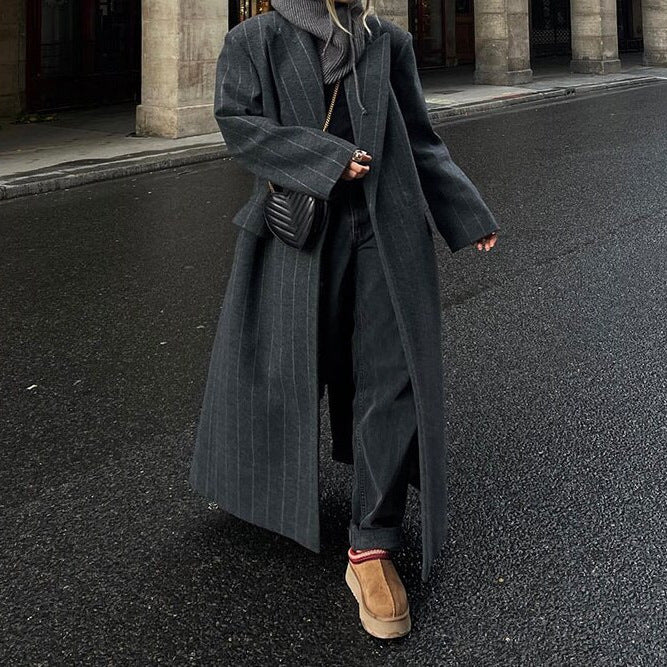 Damer Modisk dubbelknäppt kappa med snygg skärning och eleganta detaljer Eva Jonsson-Eva Jonsson