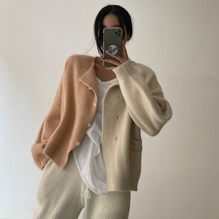 Damer Mysig Stickad Cardigan med Höga Ärmar och Unik Design Eva Jonsson-Eva Jonsson