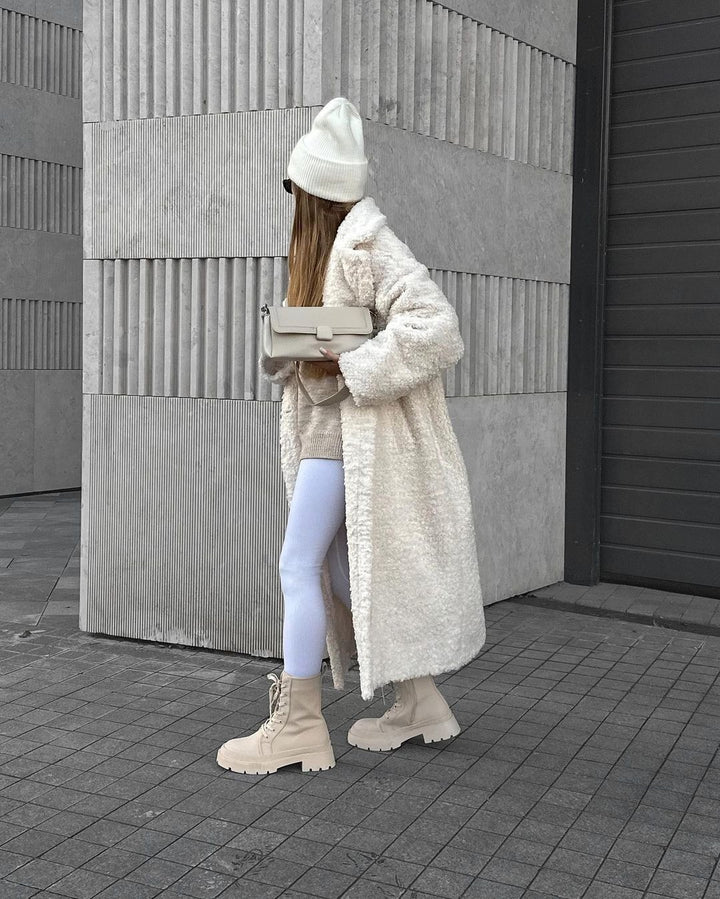 Damer Mysig Teddyjacka i elegant Oversize-design Mirla-Eva Jonsson