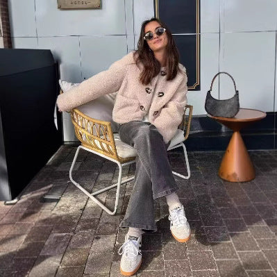 Damer Mysig Teddyjacka med stora fickor och dekorativa stängningar Mirla-Eva Jonsson
