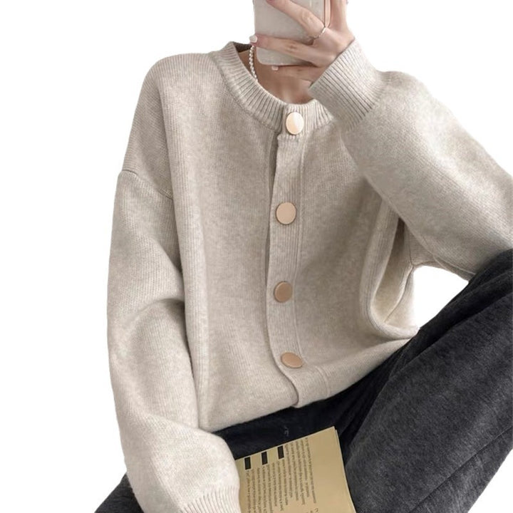 Damer Mysig stickad cardigan med knapppdetail Eva Jonsson-Eva Jonsson