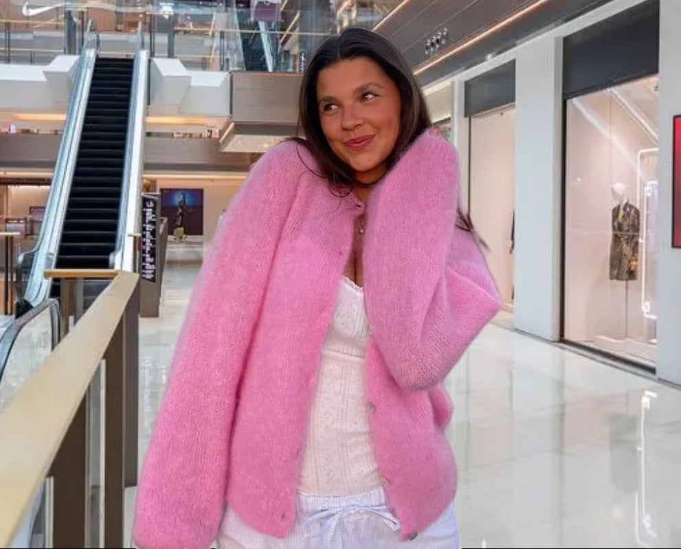 Damer Mysig stickad jacka med oversized passform och knapppdetaljer Mirla-Eva Jonsson
