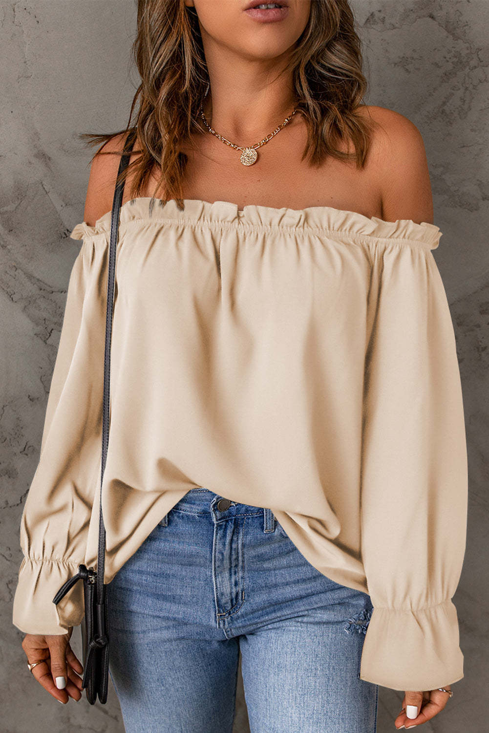 Damer Off-Shoulder Blus med Rynkdetaljer och Elastiska Ärmar Mirla-Eva Jonsson