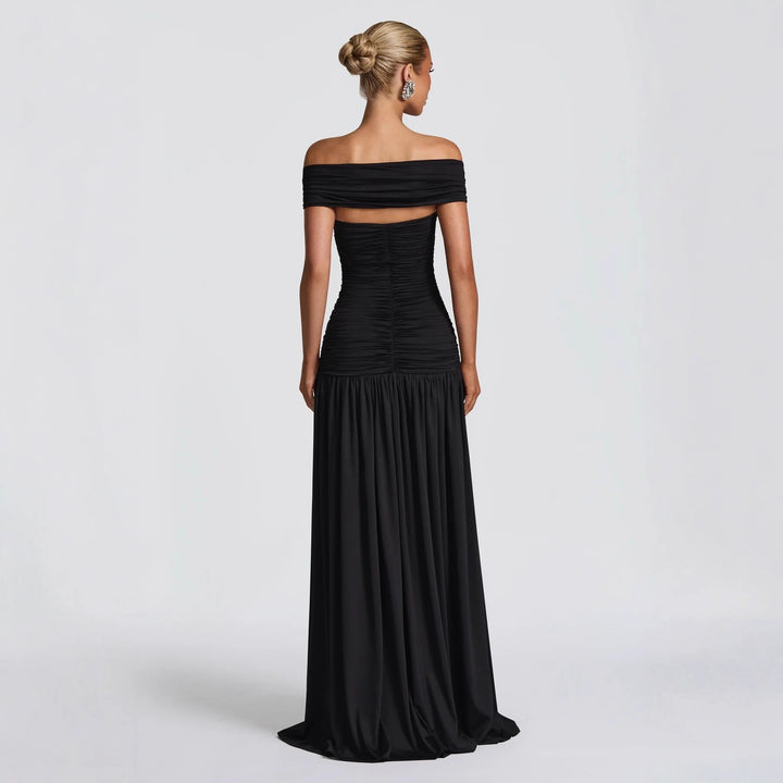 Damer Off-Shoulder Maxiklänning med Cut-Out och Fåll Mirla-Eva Jonsson