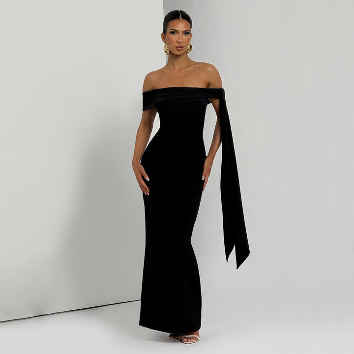 Damer Off-Shoulder Maxiklänning med elegant rosettdekor Mirla-Eva Jonsson