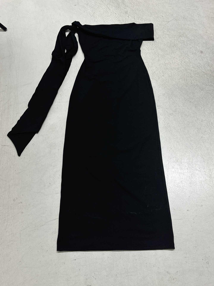 Damer Off-Shoulder Maxiklänning med elegant rosettdekor Mirla-Eva Jonsson
