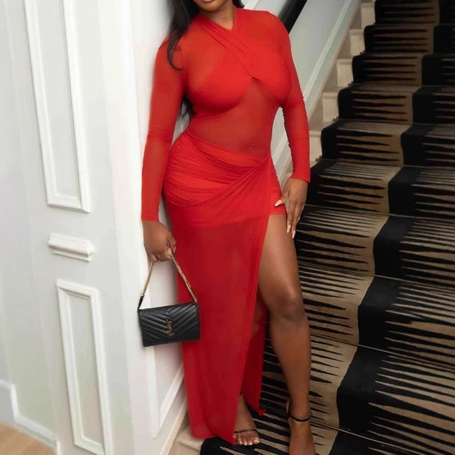 Damer Off-Shoulder Maxiklänning med transparenta accenter och svängande fåll Mirla-Eva Jonsson