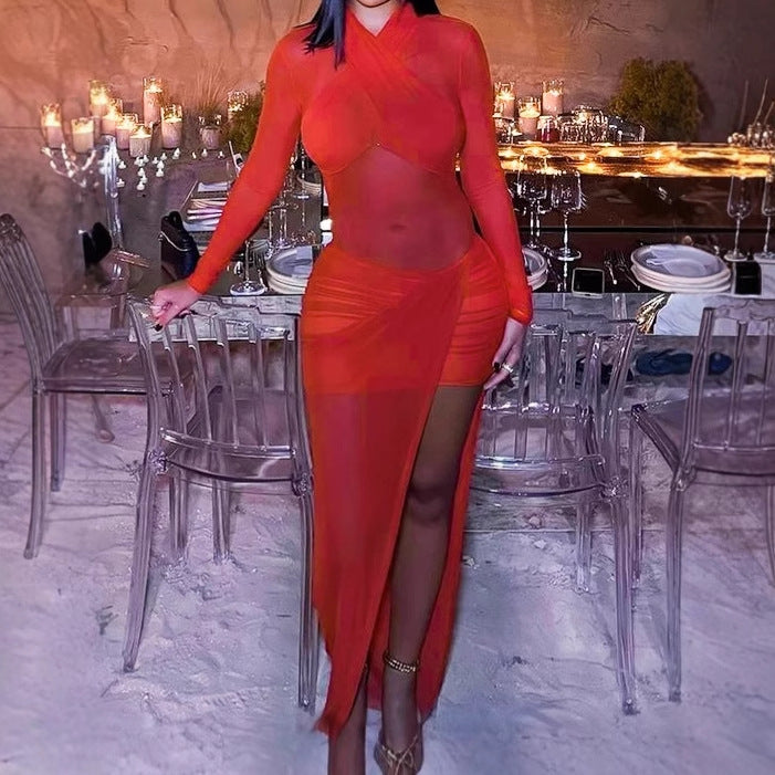 Damer Off-Shoulder Maxiklänning med transparenta accenter och svängande fåll Mirla-Eva Jonsson