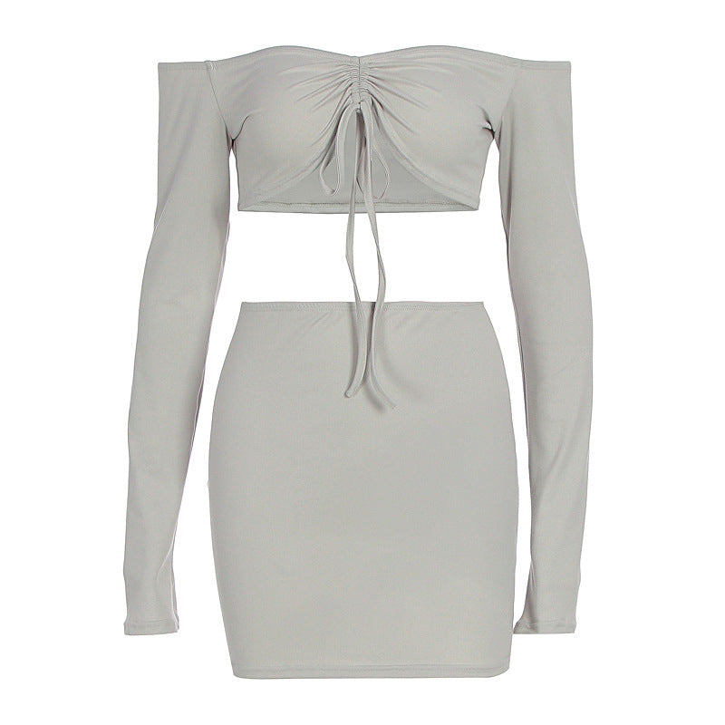 Damer Off-Shoulder Mini-Klänning med oavsiktliga cut-outs och rynkning Mirla-Eva Jonsson