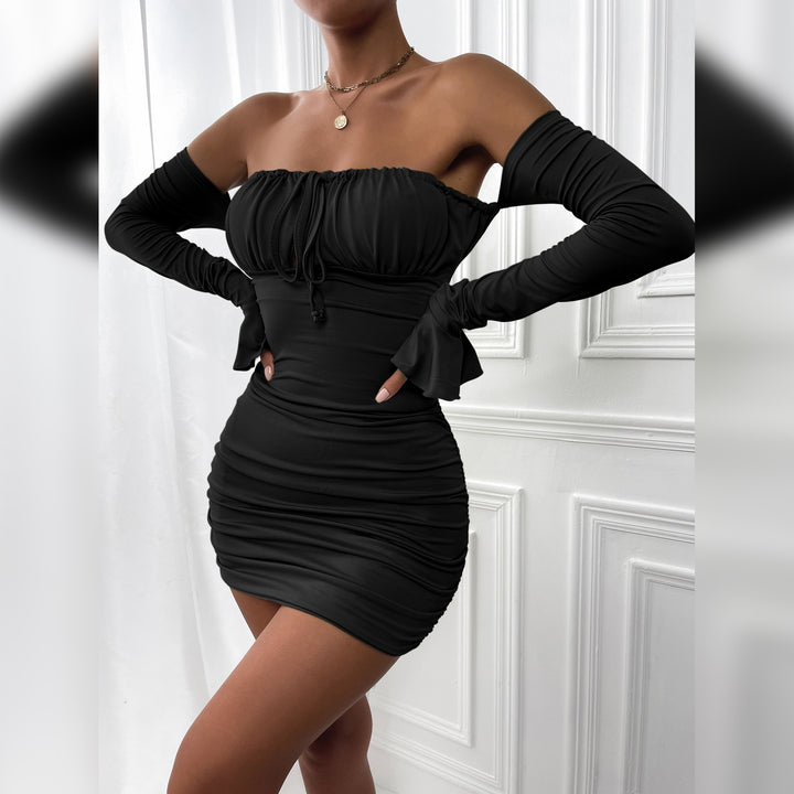 Damer Off-Shoulder Minikjol med flik och långa ärmar Mirla-Eva Jonsson