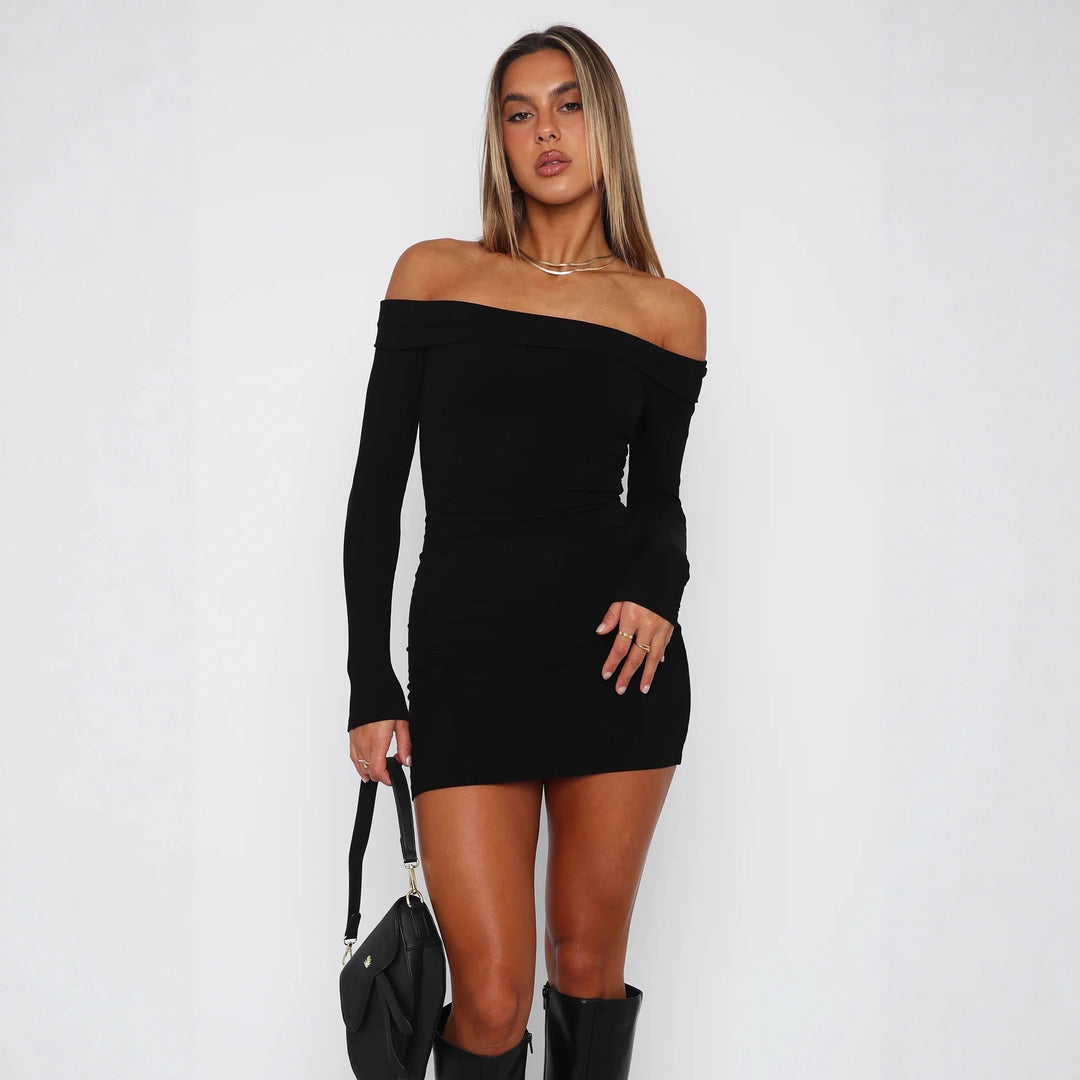 Damer Off-Shoulder Miniklänning med långa ärmar och figursydd passform Mirla-Eva Jonsson