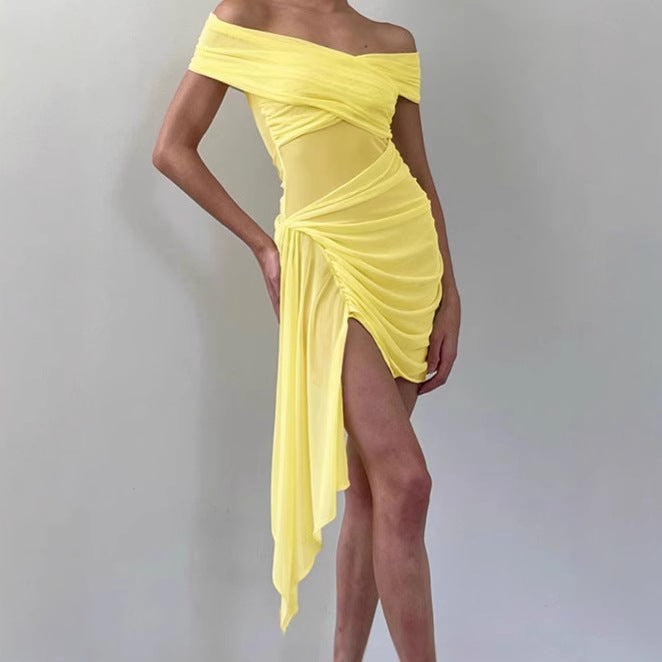 Damer Off-Shoulder Miniklänning med volangdetaljer och transparanta insatser Mirla-Eva Jonsson