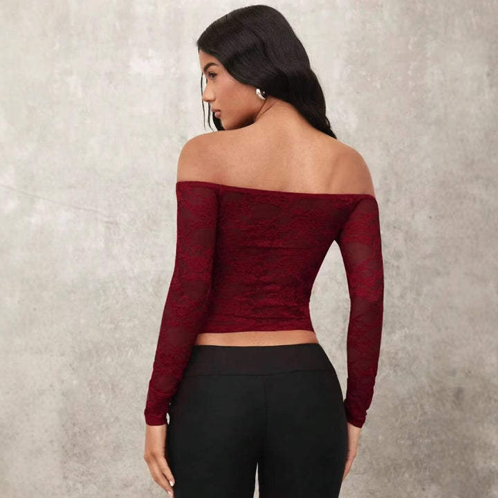 Damer Off-Shoulder Spetsöverdel med långa ärmar och romantiska detaljer Mirla-Eva Jonsson