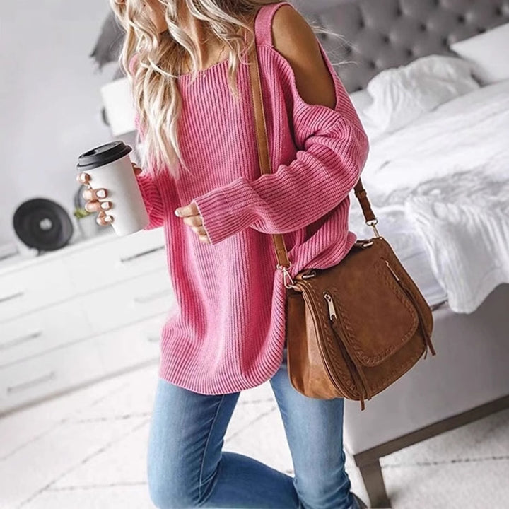 Damer Off-Shoulder Stickadtröja med mjukt material och avslappnad passform Mirla-Eva Jonsson