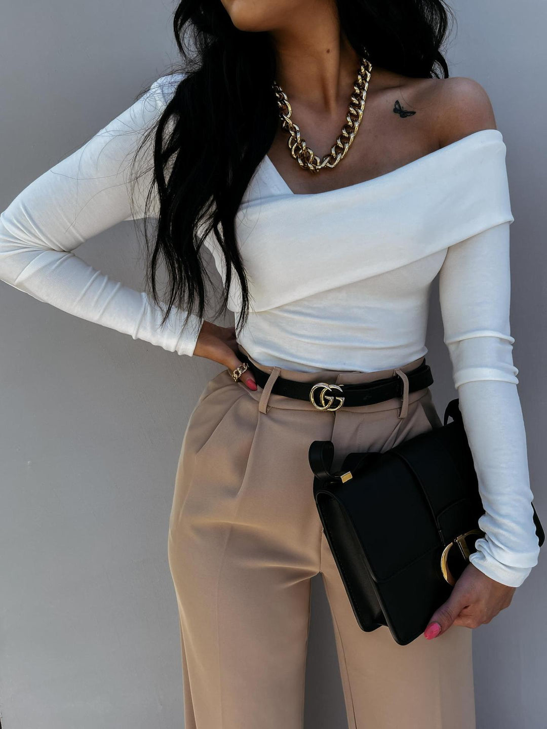 Damer Off-Shoulder Top med elegant skärning och lång ärm Mirla-Eva Jonsson