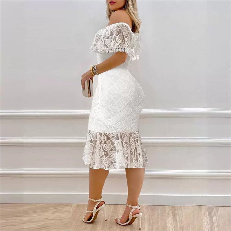 Damer Off-Shoulder spetsklänning med voluminös fåll Mirla-Eva Jonsson