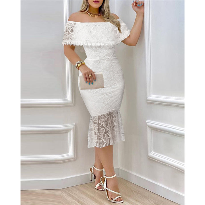 Damer Off-Shoulder spetsklänning med voluminös fåll Mirla-Eva Jonsson