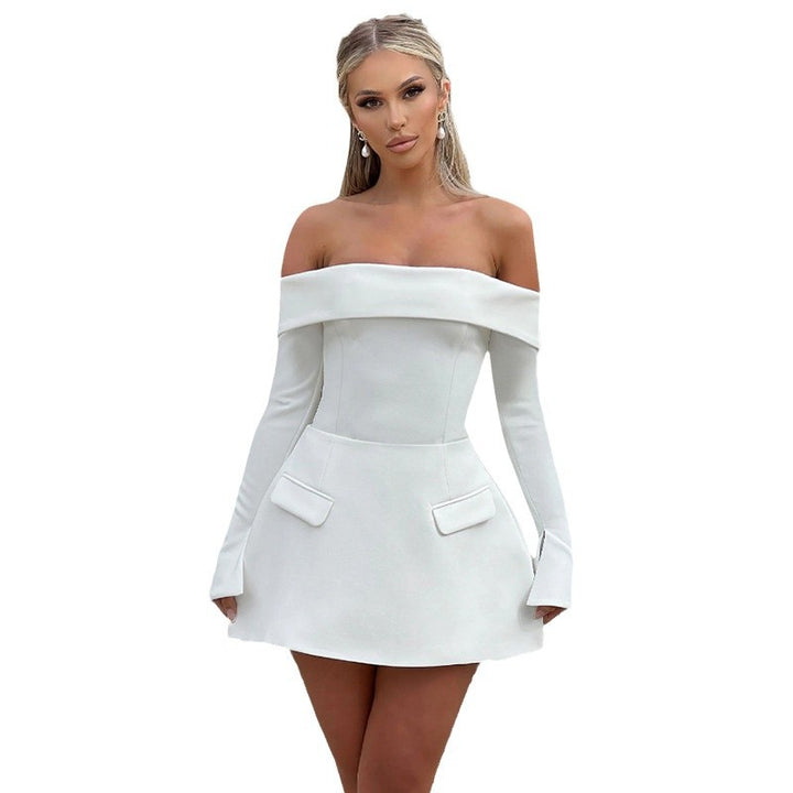 Damer Offshoulder Mini-dress med eleganta ärmar och praktiska fickor Mirla-Eva Jonsson
