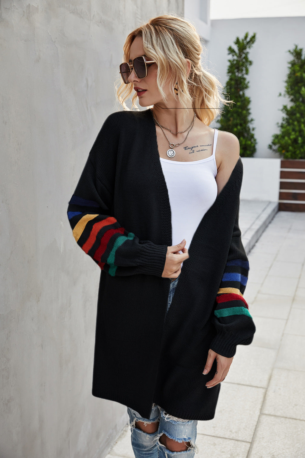 Damer Öppen Stickad Cardigan med Färgade Ärmar Mirla-Eva Jonsson