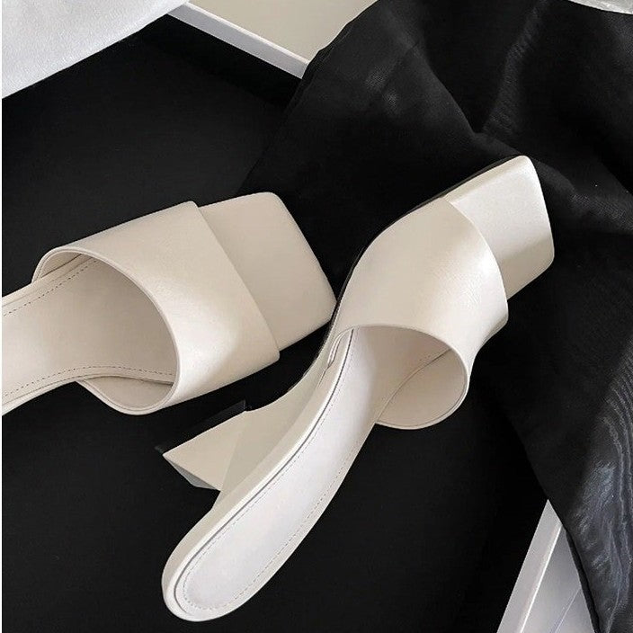 Damer Öppna Mules med Elegant Metallic-Ovanmaterial och Bekväm Blockklack Mirla-Eva Jonsson