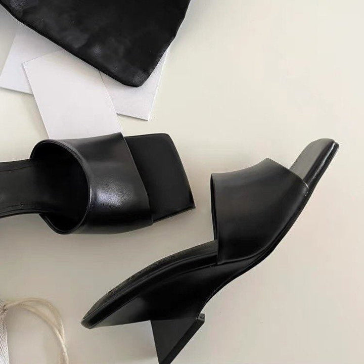 Damer Öppna Mules med Elegant Metallic-Ovanmaterial och Bekväm Blockklack Mirla-Eva Jonsson
