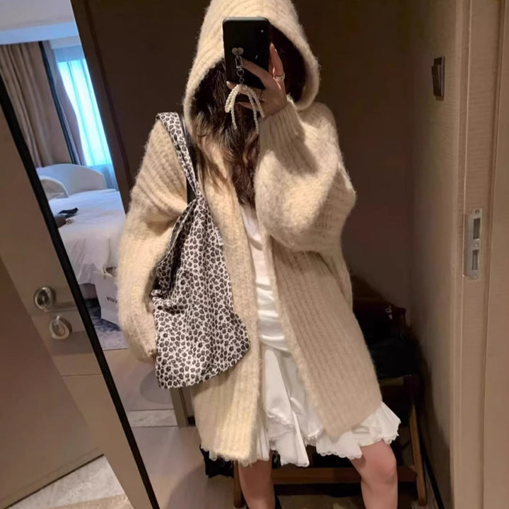 Damer Överdimensionerad Stickad Cardigan med Utsökt Textil och Avslappnad Skärning Mirla-Eva Jonsson