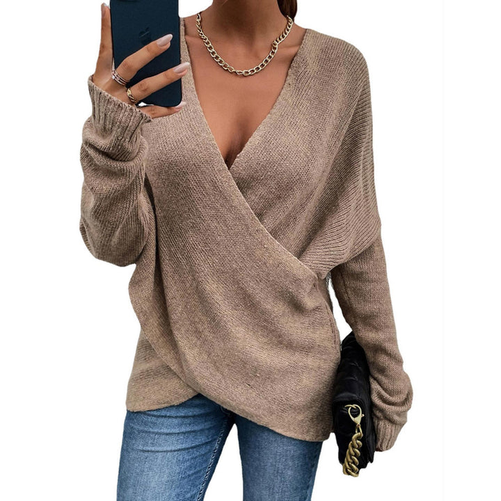 Damer Oversize Stickad tröja med V-ringning och avslappnad look Mirla-Eva Jonsson