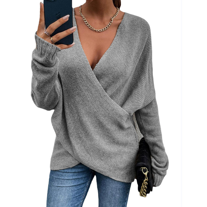 Damer Oversize Stickad tröja med V-ringning och avslappnad look Mirla-Eva Jonsson