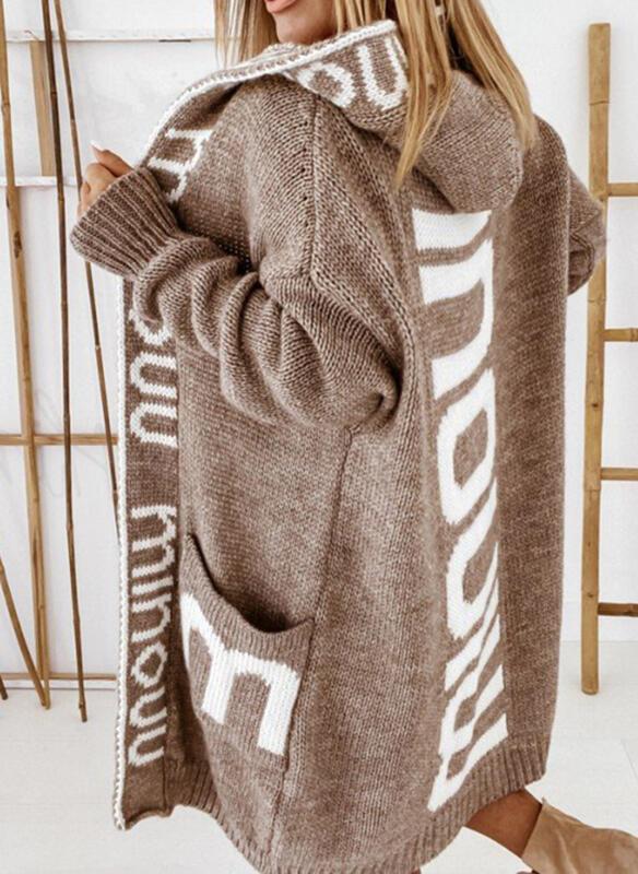 Damer Oversize Stickkappa med praktisk fickdesign Mirla-Eva Jonsson
