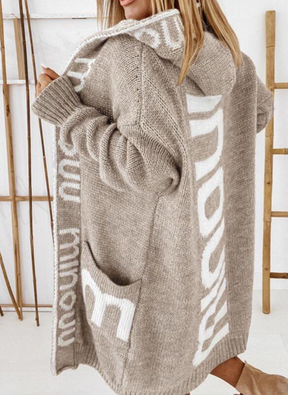 Damer Oversize Stickkappa med praktisk fickdesign Mirla-Eva Jonsson
