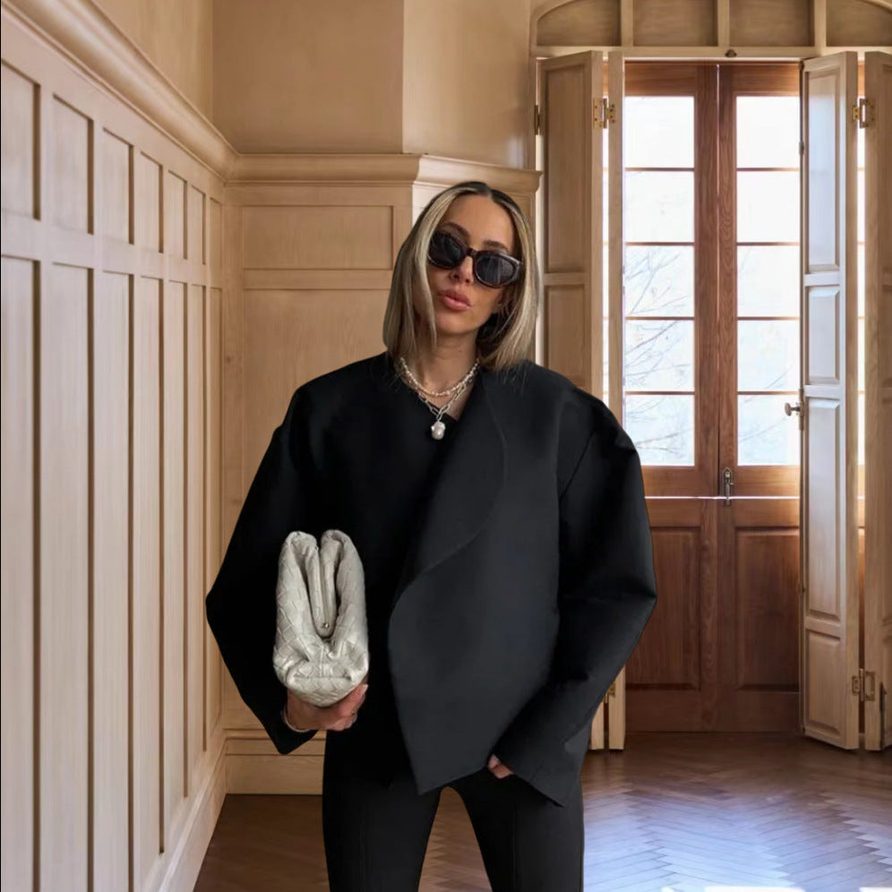 Damer Oversized Blazer med asymmetrisk design och elegant drapering Mirla-Eva Jonsson