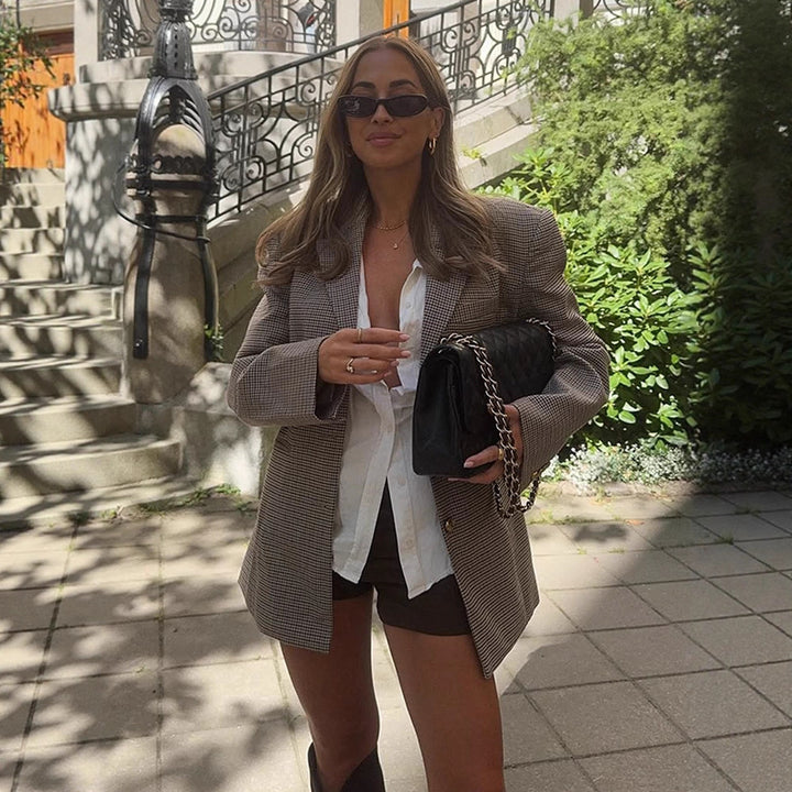 Damer Oversized Blazerjacka med hönsnäbbs mönster och moderna detaljer Mirla-Eva Jonsson