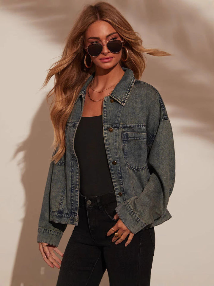 Damer Oversized Denim-Jacka i Lätt Skärning med Praktiska Fickor Mirla-Eva Jonsson