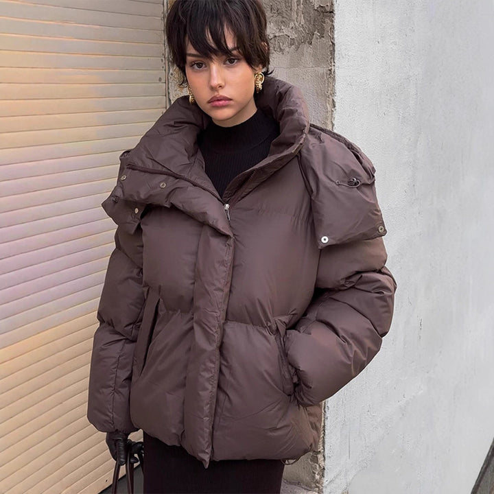 Damer Oversized Dunjacka med moderiktig Ståkrage Mirla-Eva Jonsson