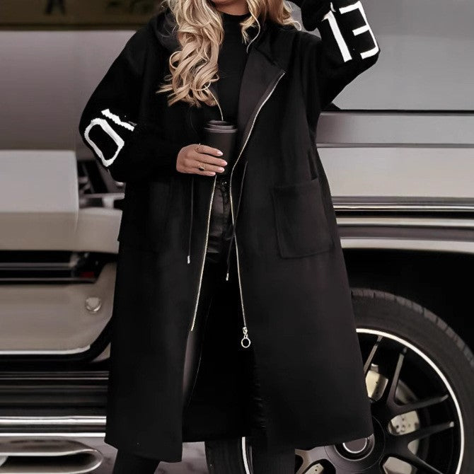 Damer Oversized Hooded Cloak med sid fickor och dragkedja Mirla-Eva Jonsson