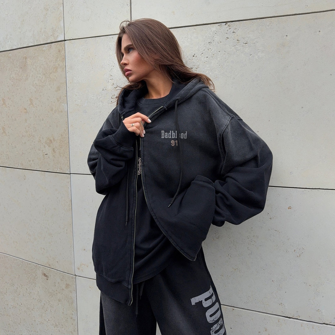 Damer Oversized Hoodie med kreativ text Mirla-Eva Jonsson