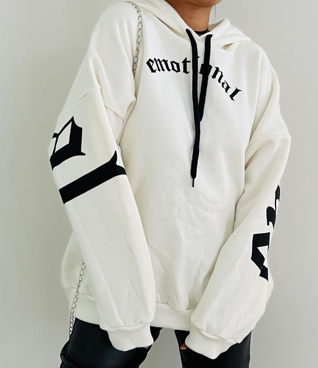 Damer Oversized Hoodies med extraordinär text Mirla-Eva Jonsson