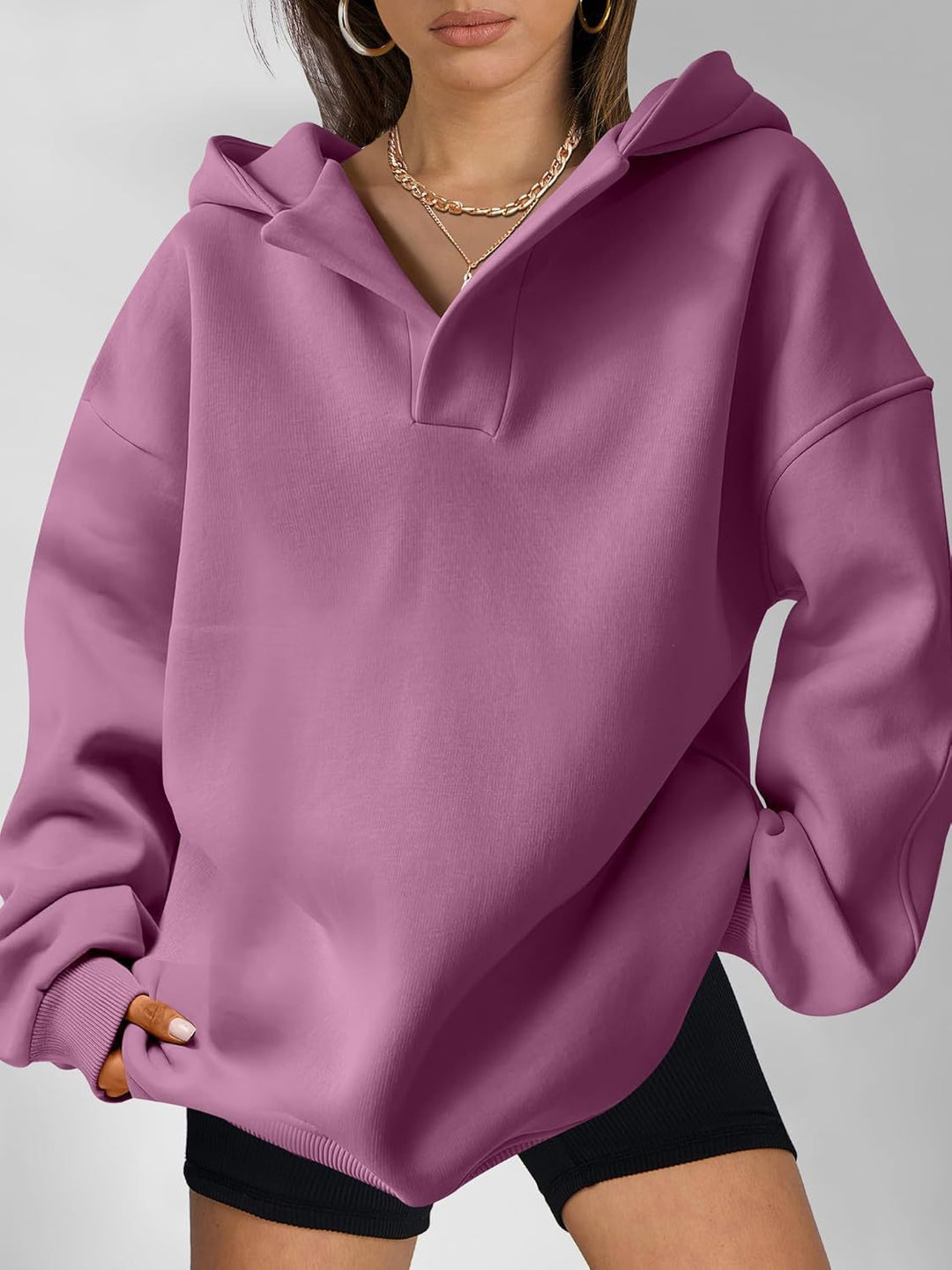 Damer Oversized Huvtröja med unik Krage Mirla-Eva Jonsson
