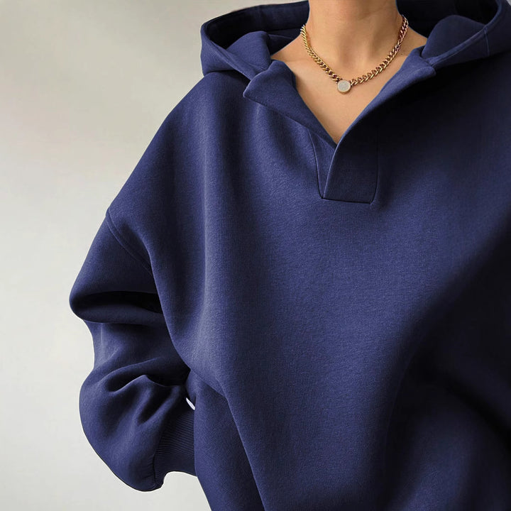 Damer Oversized Huvtröja med unik Krage Mirla-Eva Jonsson
