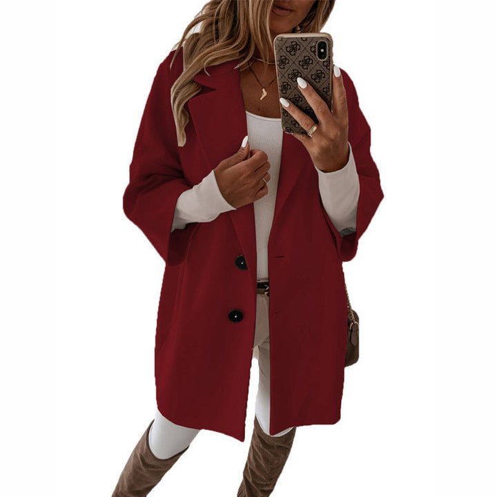 Damer Oversized Jacka med Modern Klipp och Stiliga Knappar Mirla-Eva Jonsson