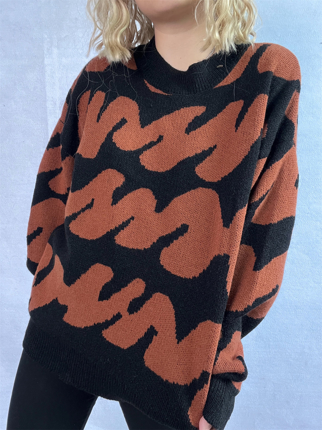 Damer Oversized Knit Sweater med iögonfallande mönster Mirla-Eva Jonsson